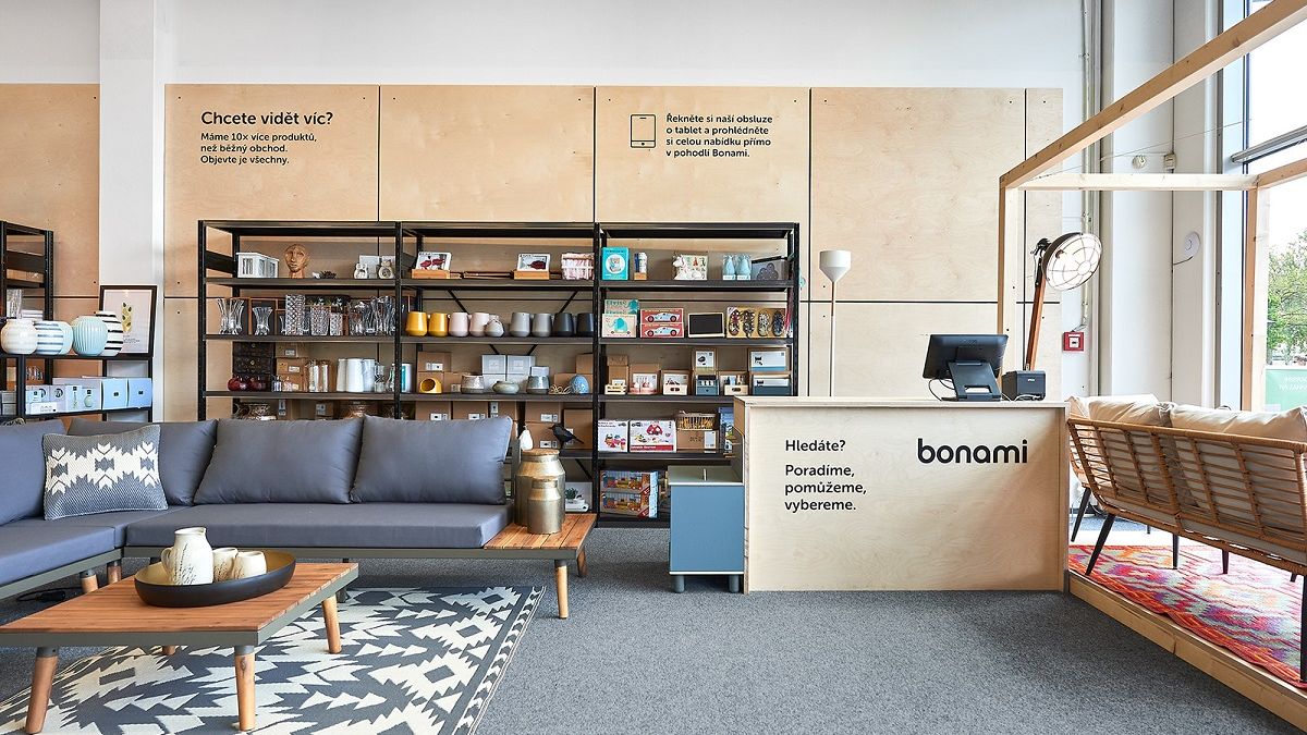 Retailerul online de mobilă Bonami se extinde în offline și deschide primul magazin, în Cehia