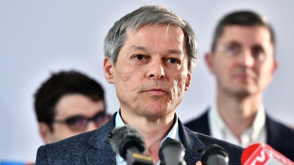 Cioloș crede că o alianță în alegeri între PSD și PNL este sinonimă cu începutul unui regim autoritar