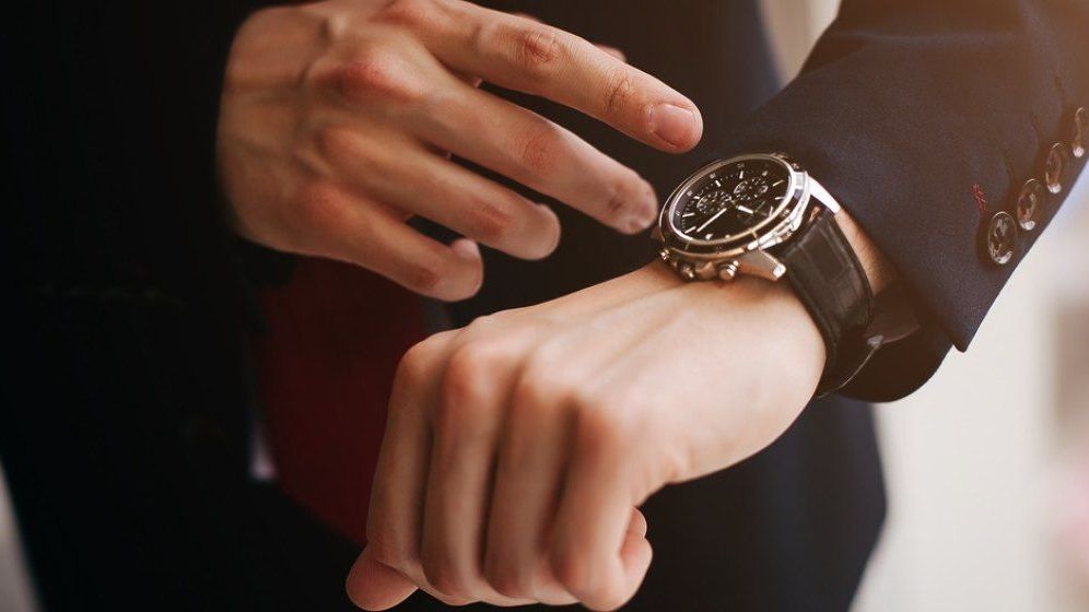 Ora de iarnă 2023. În această noapte se schimbă ora și România trece la ora de iarnă