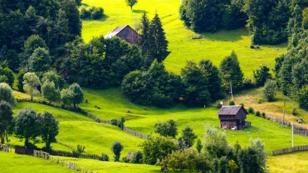 Romania, incasari din turism de 2.24 milioane de euro. Romanii cheltuie in strainatate 3,12 miliarde de euro