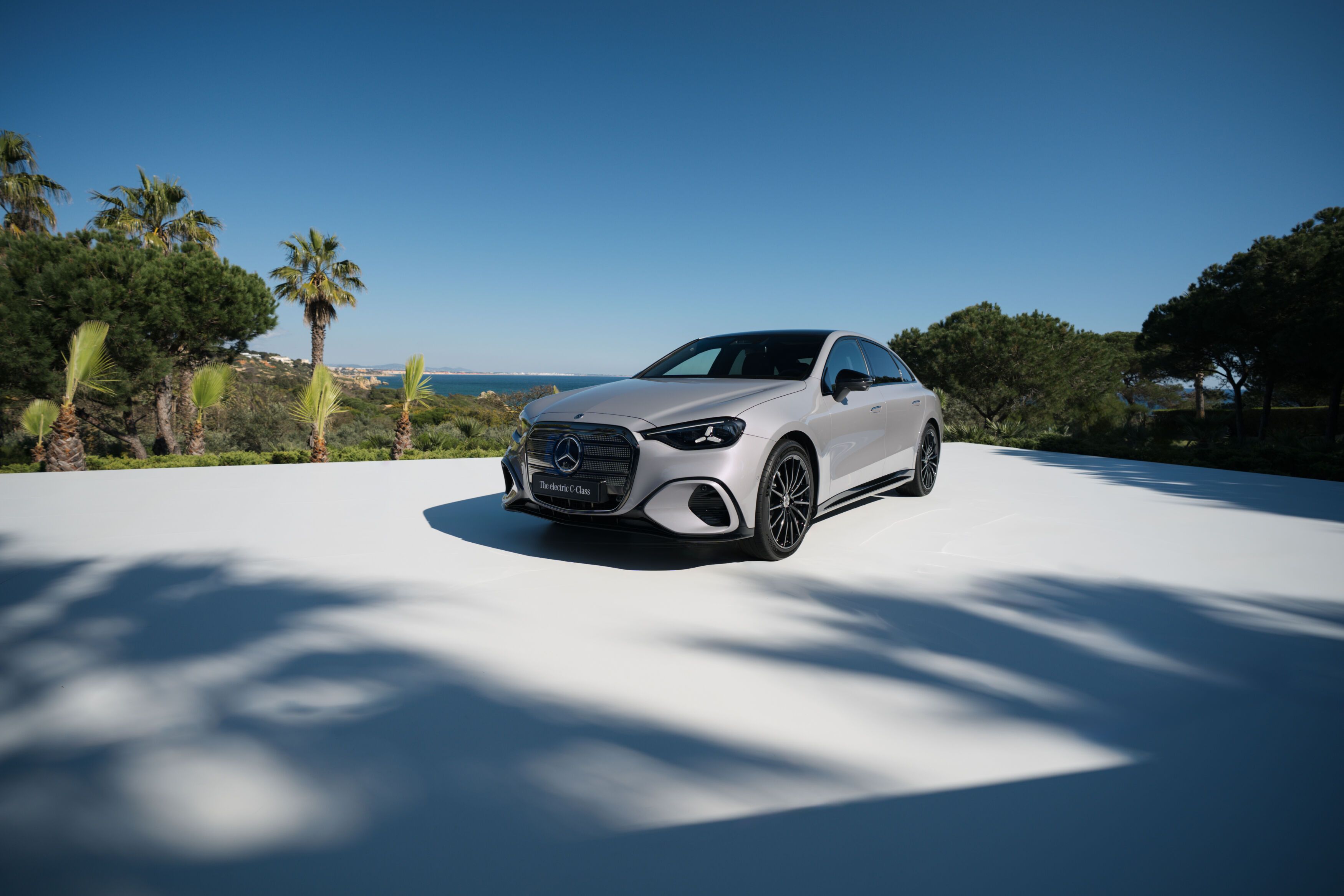 FOTO | Mercedes-Benz a construit prima Clasa C pe baterii. Autonomia sare de 760 de kilometri - Poza 3