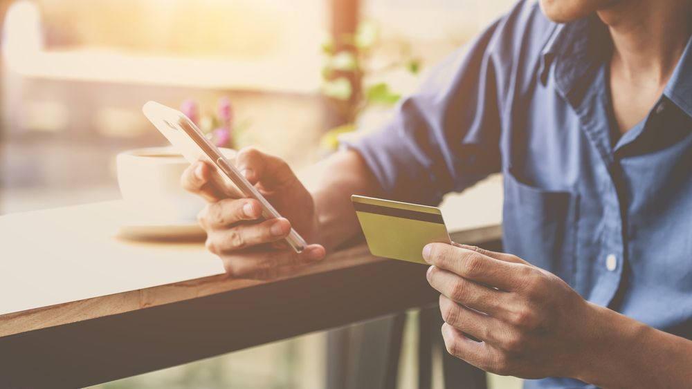 ING Bank România: 4 din 10 români ar accepta să devină cărăuşi de bani prin propriile conturi bancare