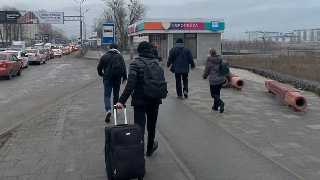 [VIDEO] Sirene în Kiev. Locuitorii fug din oraș și aproape au blocat ieșirile