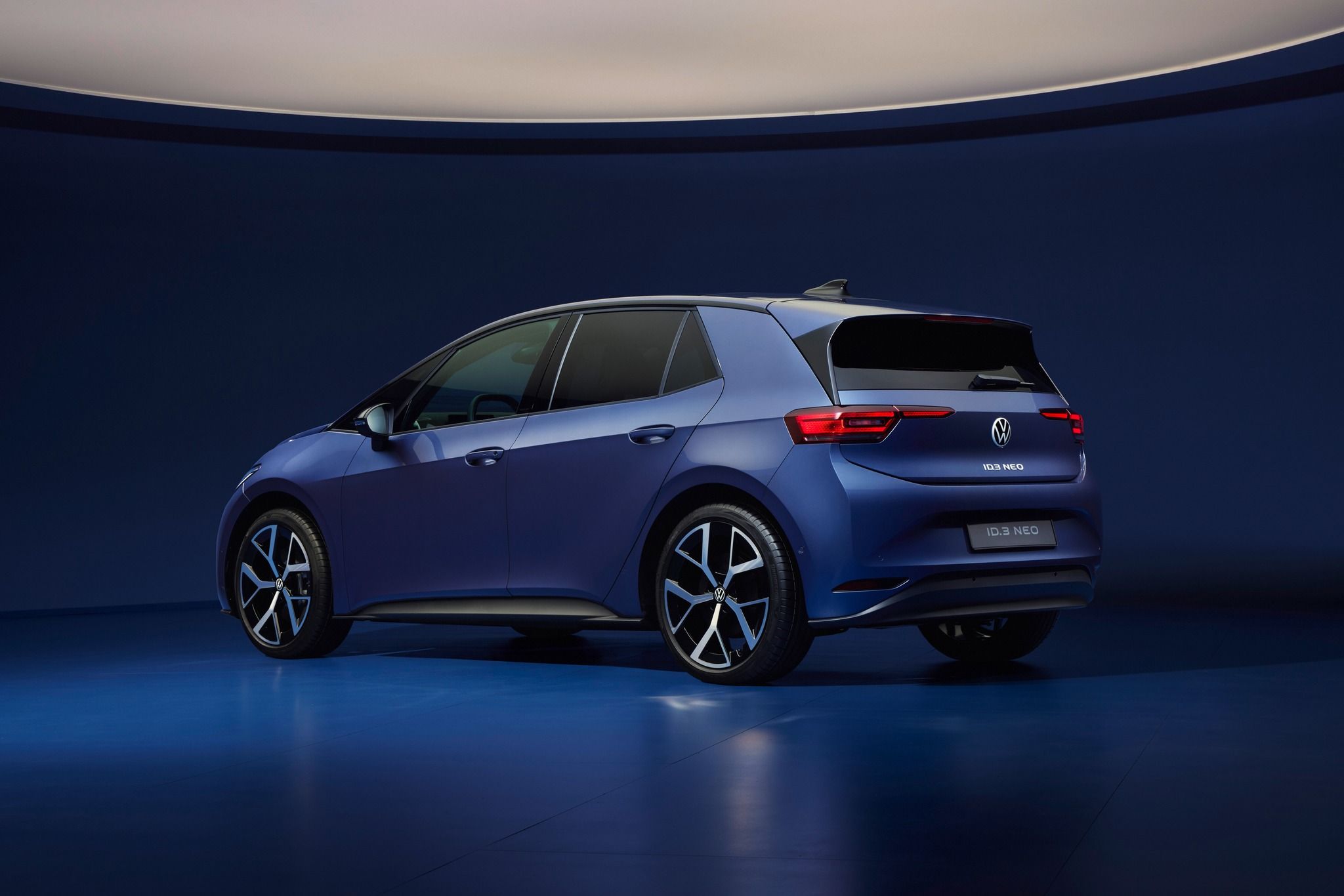FOTO | Volkswagen ID.3 Neo, dezvăluit cu o autonomie de până la 630 de kilometri. Va costa 34.000 euro în România - Poza 2