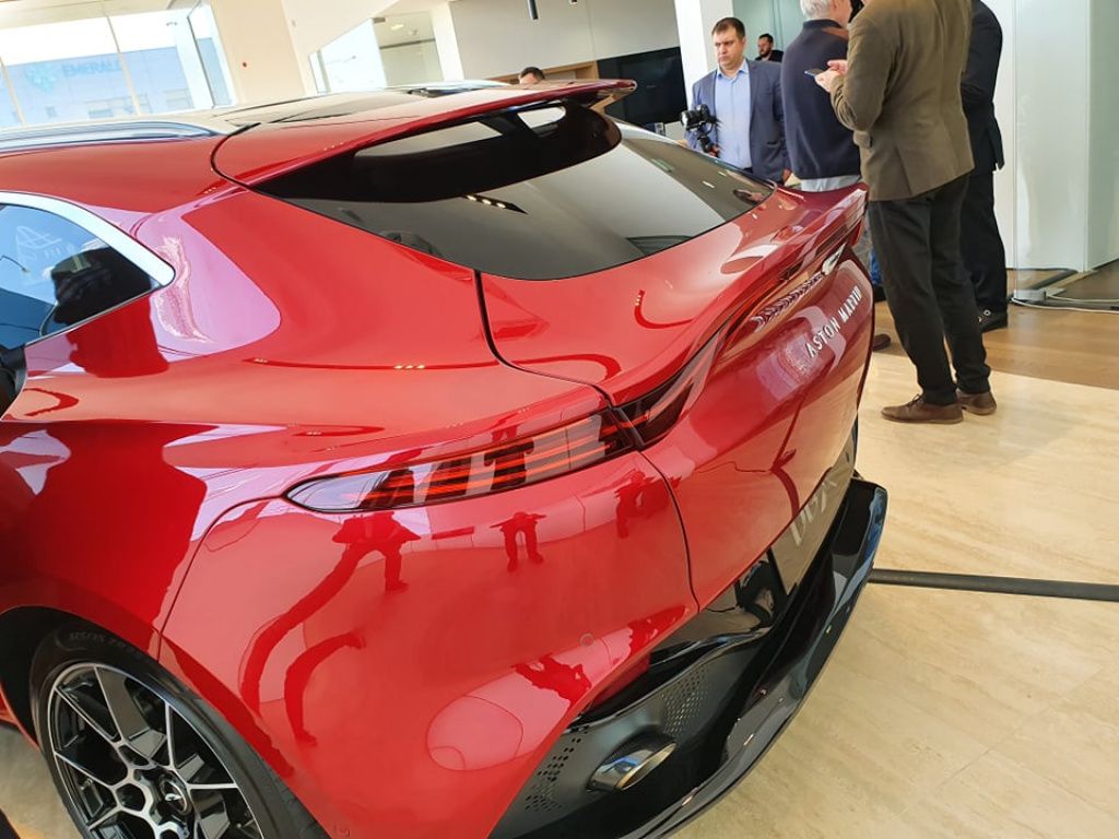 Aston Martin DBX - Imagine 30
