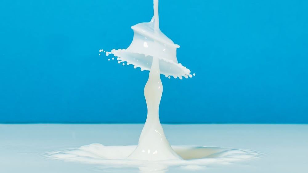 Importurile de lapte, mai mari cu 40% în primele luni ale anului