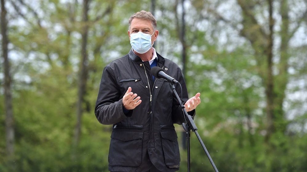 Klaus Iohannis, la centrul de vaccinare din Piața Constituției: Inclusiv românii din diaspora se pot vaccina aici