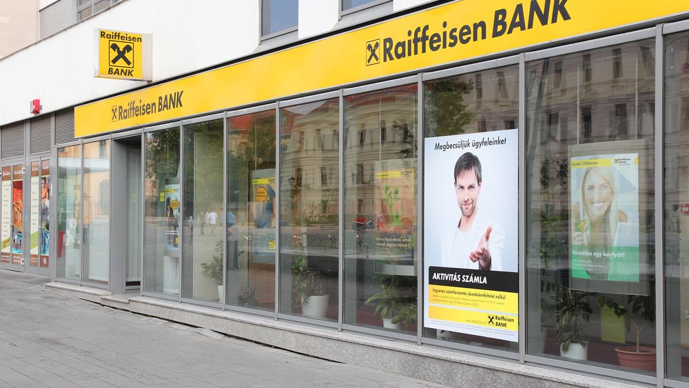 Raiffeisen Bank isi dubleaza profitul net la 9 luni, cu suportul unui avans puternic al creditarii
