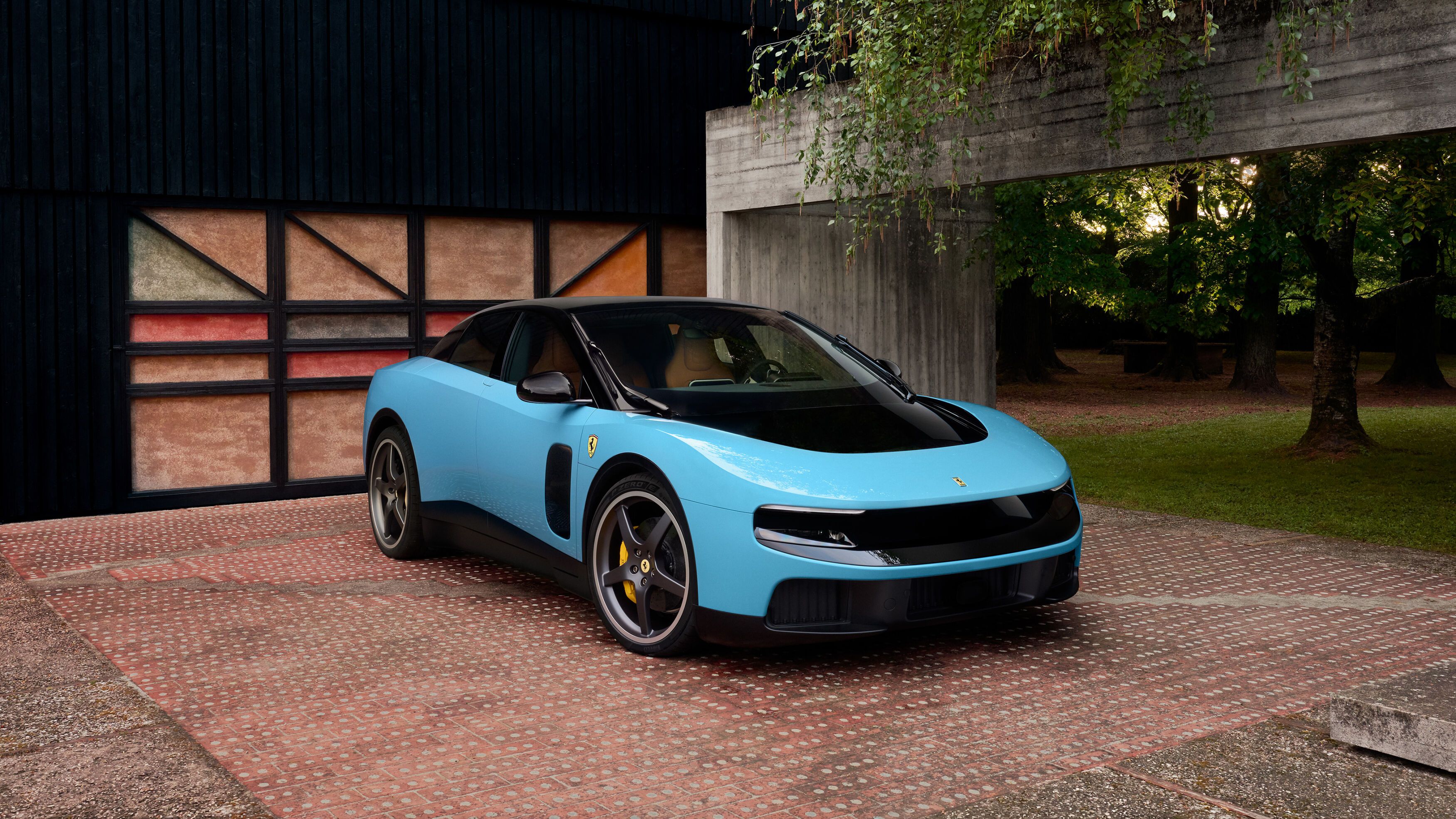 FOTO | Ferrari Luce este cel mai șocant model din istoria italienilor. Prima electrică din Maranello, desenată de omul din spatele iPhone-ului