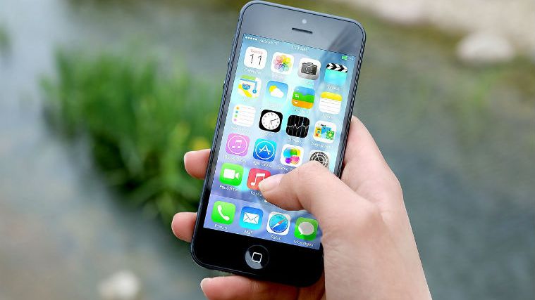 Schimbare de la Google: Rezultatele cautarilor pe mobile vor fi diferite de cele de pe computere
