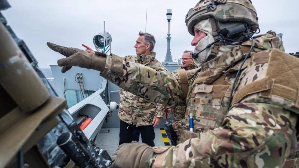 NATO: Suntem în cel mai periculos moment. Mai multe trupe sunt pe poziții de atac