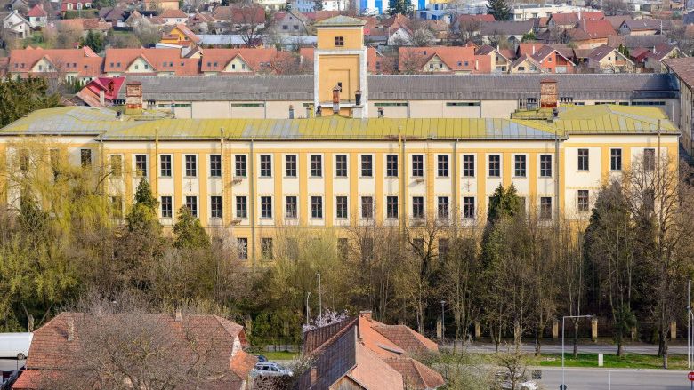 Autoritățile covăsnene au plătit jumătate din banii pentru fabrica în care se produceau Carpați, Snagov și Mărășești