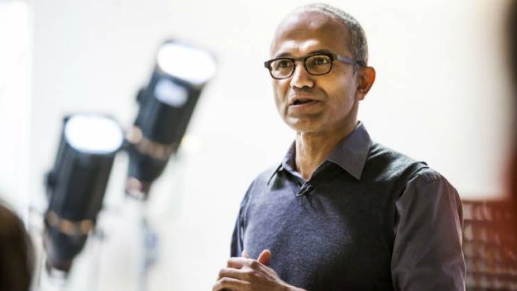 Seful Microsoft, Satya Nadella, a castigat in anul fiscal trecut 18 milioane de dolari