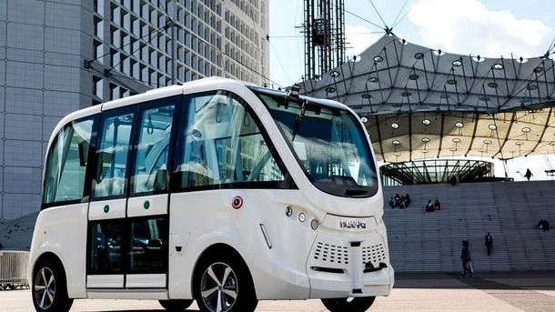 Un vehicul autonom fara sofer a lovit un pieton in Viena: autoritatile au oprit testele pana la finalizarea anchetei