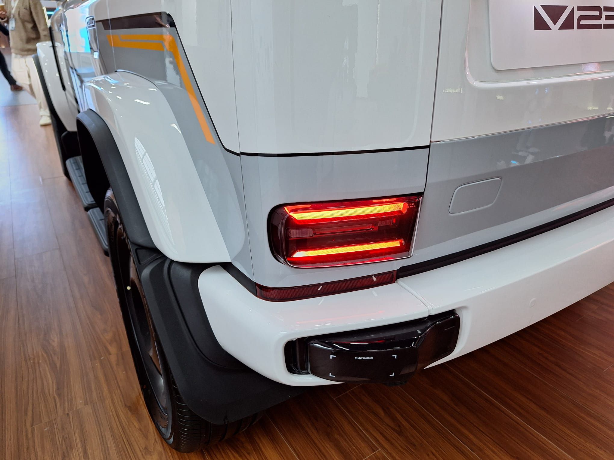 FOTO | Inedit: Ce obții atunci când combini un Mercedes-Benz Clasa G cu o Toyota Fj Cruiser? Chinezii au răspunsul și costă doar 12.000 de euro - Poza 4