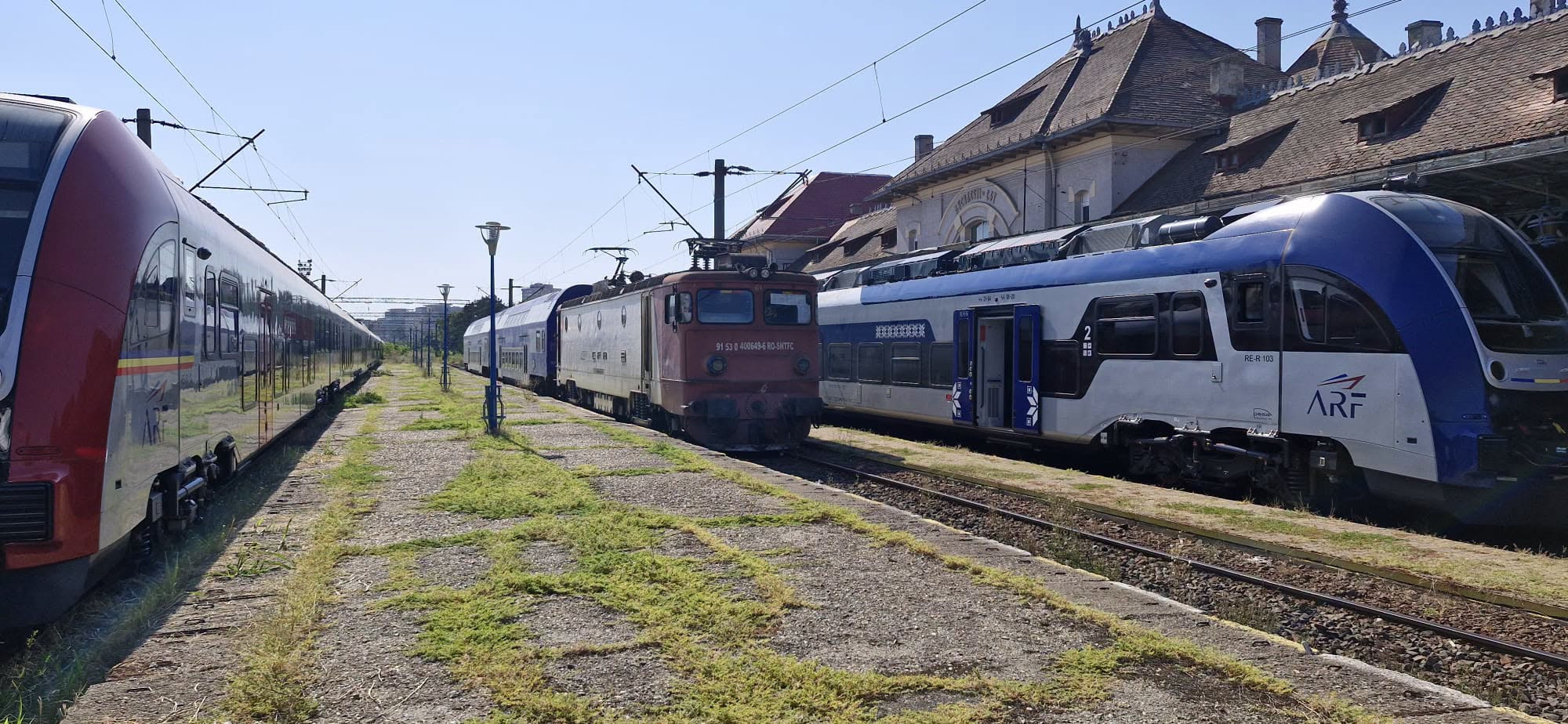 Primele trenuri electrice regionale PESA intră în circulație după ce au stat luni de zile garate la Obor