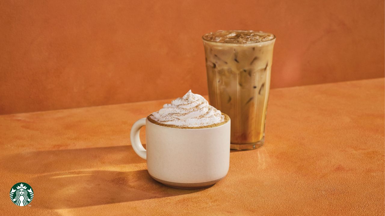 Pumpkin Spice revine la Starbucks: băuturile de toamnă ajung în cafenelele din România de la 1 septembrie