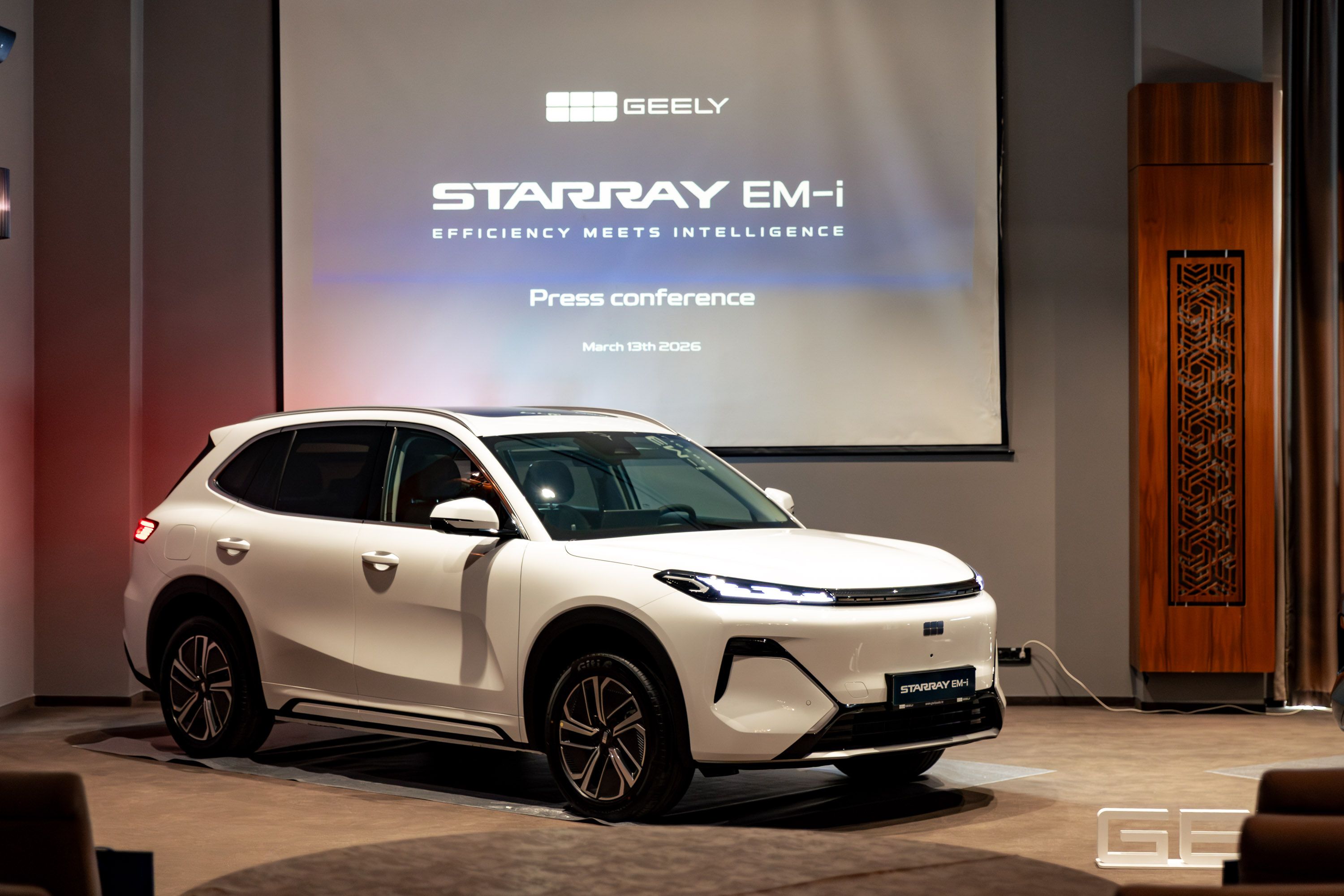 Geely lansează în România versiunea plug-in hibrid a SUV-ului Starray. Cât costă - Poza 6