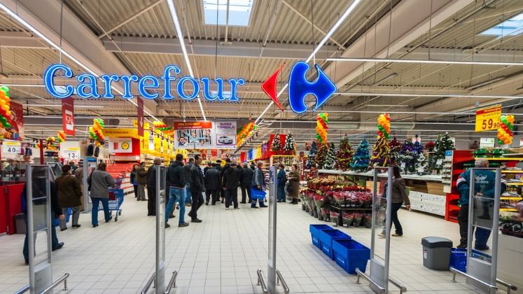 Carrefour va renunta la 3 supermarketuri din Braila pentru a putea prelua reteaua Billa