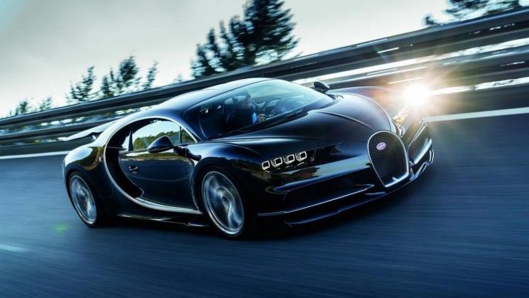 Vesti bune pentru proprietarii de Bugatti Chiron: schimbul de anvelope nu va mai costa 42.000 de euro