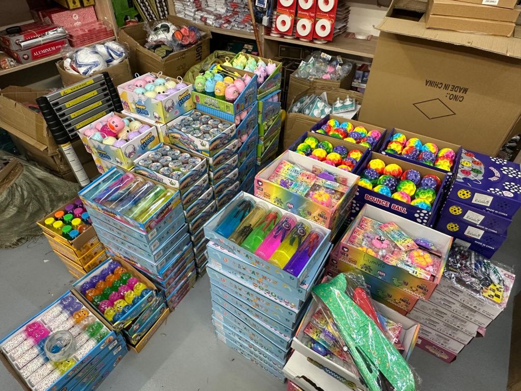GALERIE FOTO | Controale ANPC la Complexul Comercial Doraly: Ce nereguli a găsit Piedone la fața l - Imagine 4