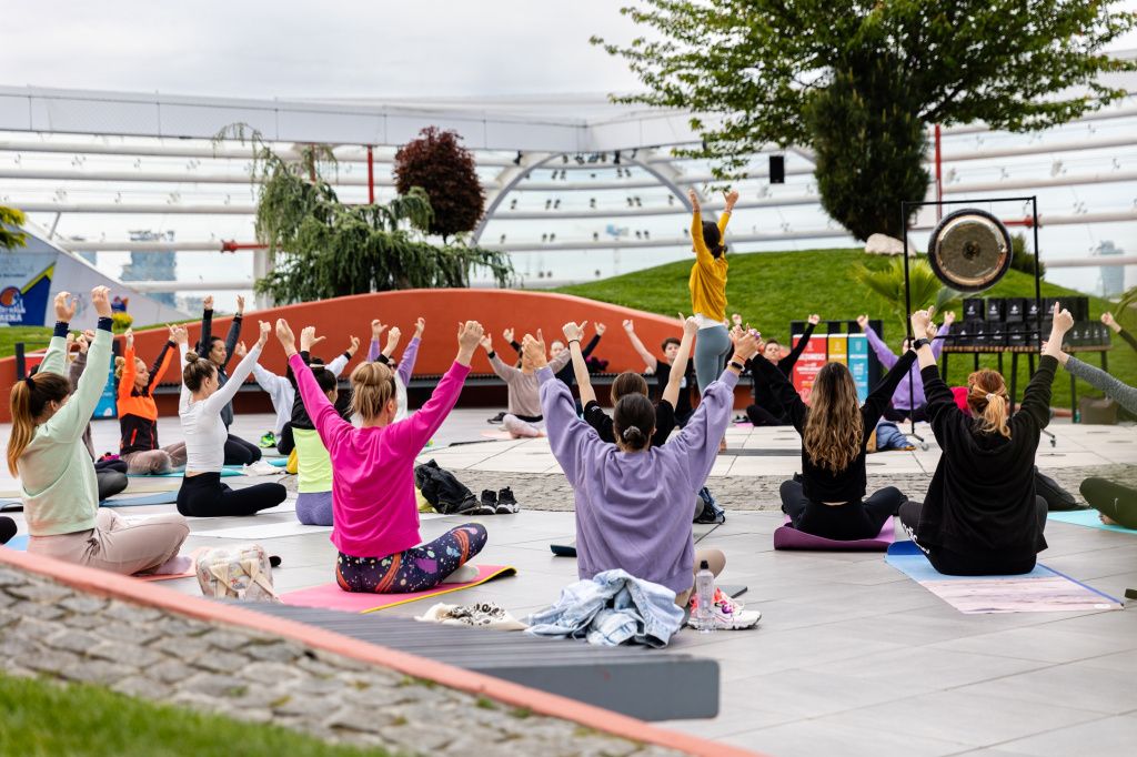 Ce evenimente au pregătit Promenada și Mega Mall și ce distracții caută românii în centrele c - Imagine 33