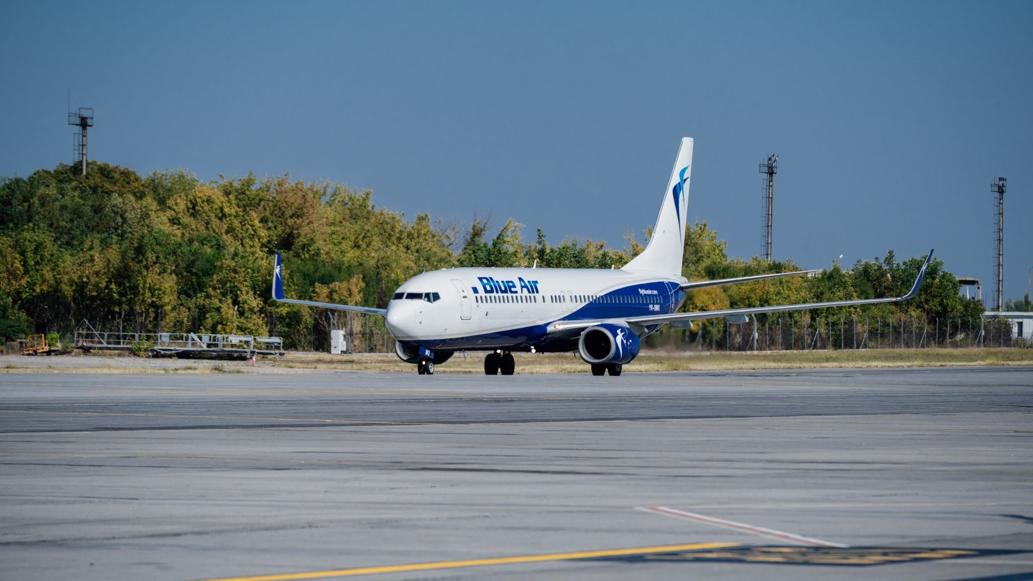 Peste zece destinații de vacanță noi în programul Blue Air