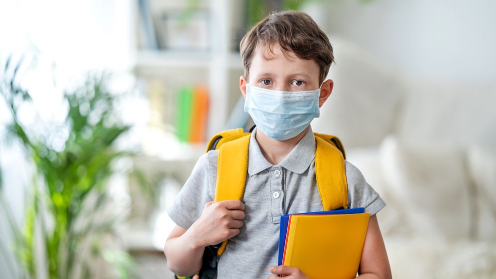 Prima săptămână de școală: Elevii din peste 60 de școli din țară învață online