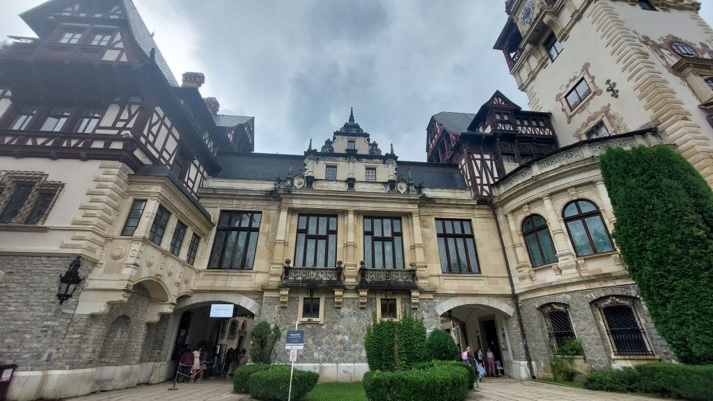 GALERIE FOTO | O vizită la Domeniul Regal Peleș. Cum arată șantierul noii unități de cazare ș - Imagine 97