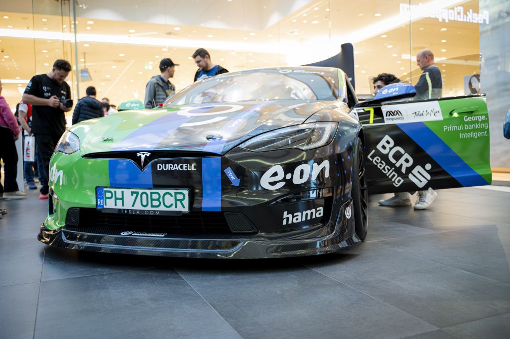 Ce evenimente au pregătit Promenada și Mega Mall și ce distracții caută românii în centrele c - Imagine 25