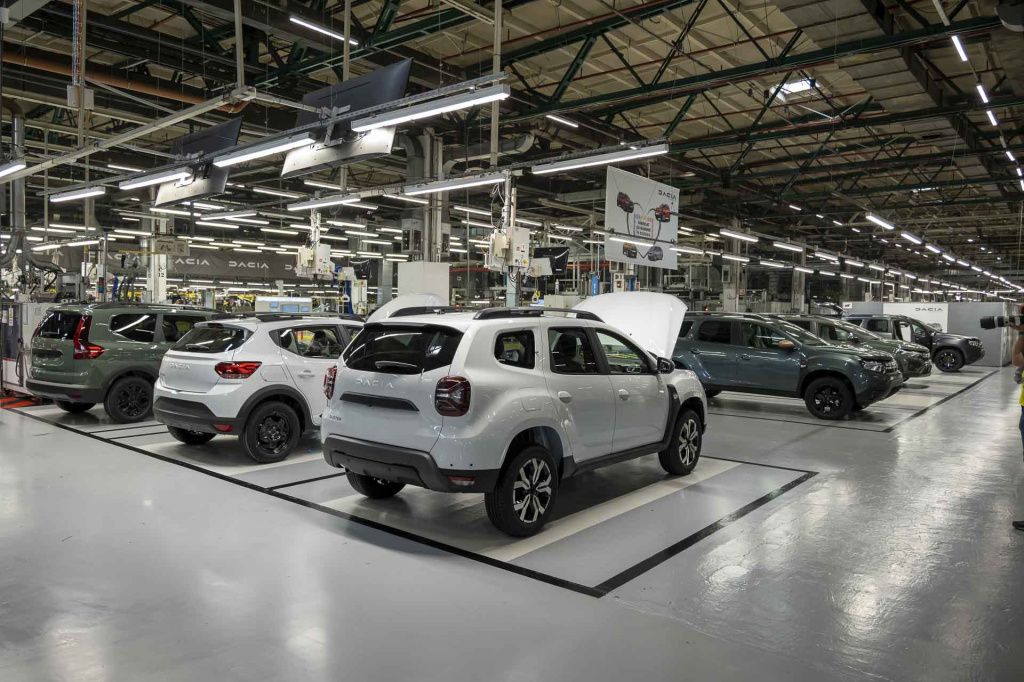 Duster, cea mai populară mașină ca și producție la uzina autohtonă - cam 65%.