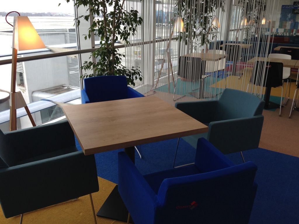 Salon Business Aeroportul Henri Coanda - Imagine 4