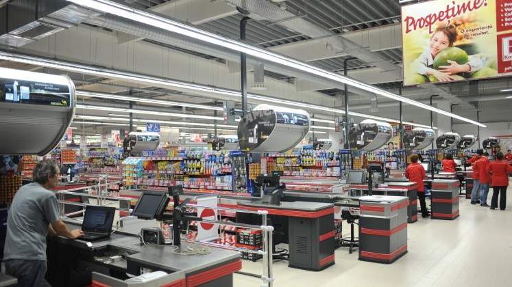 Kaufland Romania anunta cresterea salariului minim in companie si acorda tuturor angajatilor o zi de concediu in plus