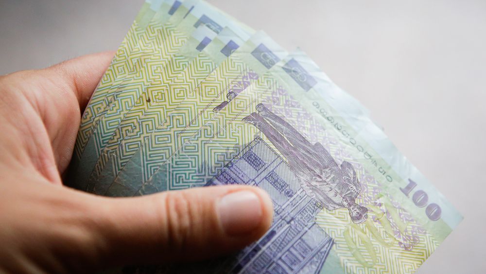 Când scad ratele la credite în 2026? Cum influențează IRCC rata lunară