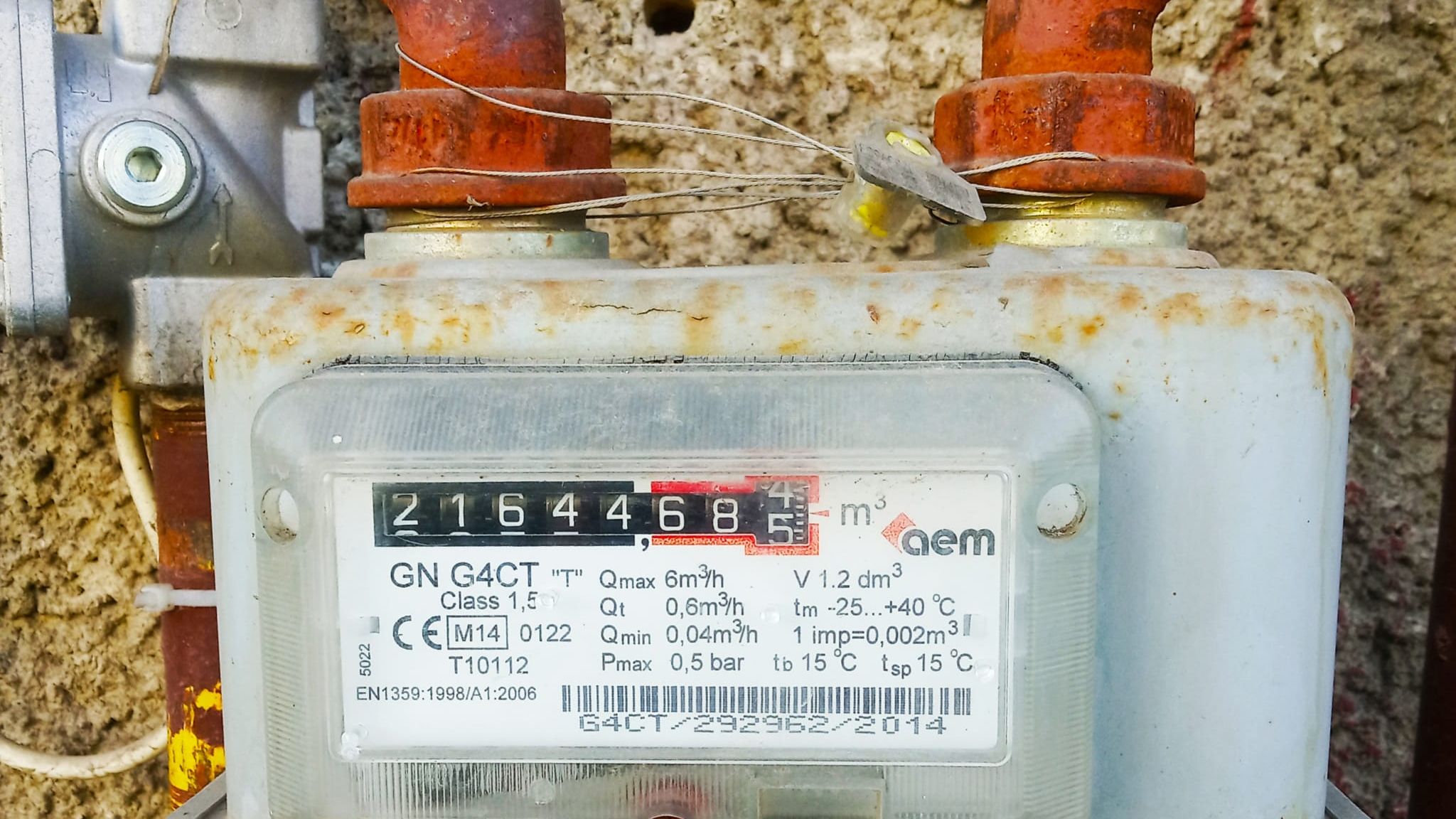 Cât câștigă, de fapt, furnizorii de gaze și energie electrică din facturile românilor