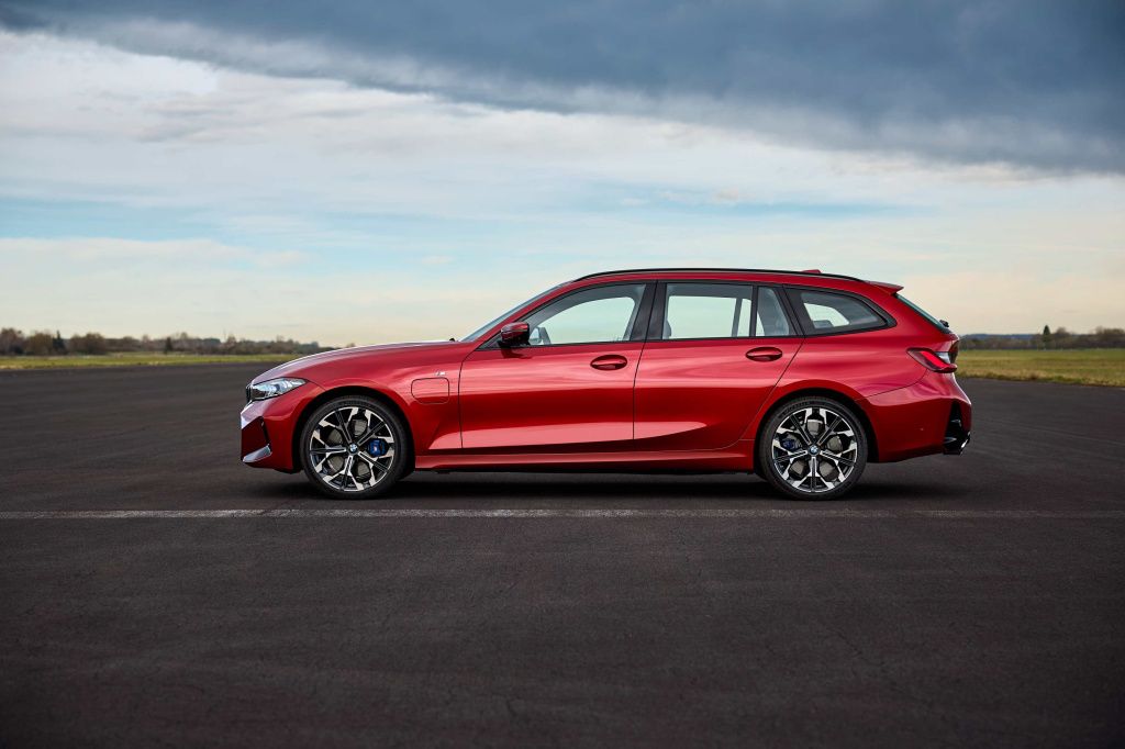 GALERIE FOTO | BMW prezintă noul facelift pentru Seria 3 - Imagine 11