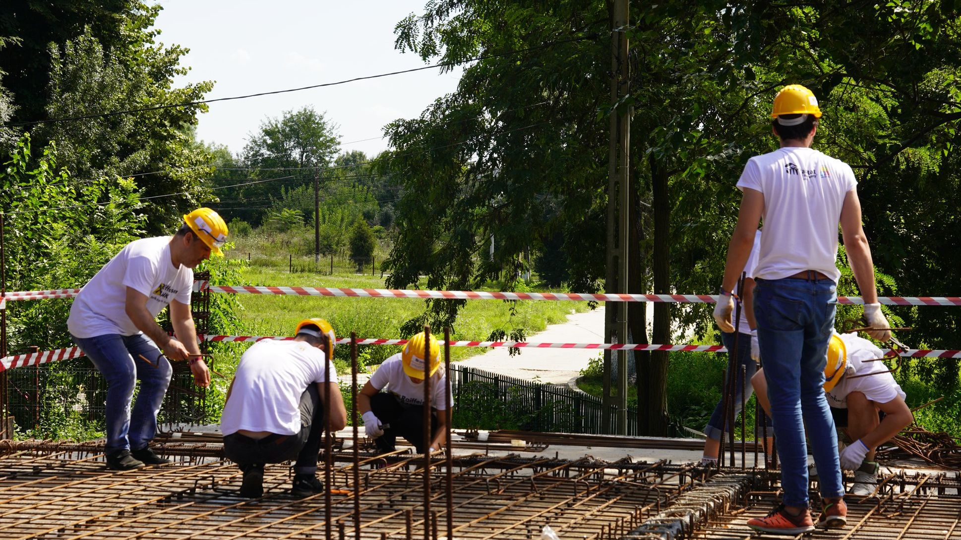 240 de voluntari vor construi impreuna cu profesionisti 8 case in 5 zile pentru 8 familii din judetul Constanta
