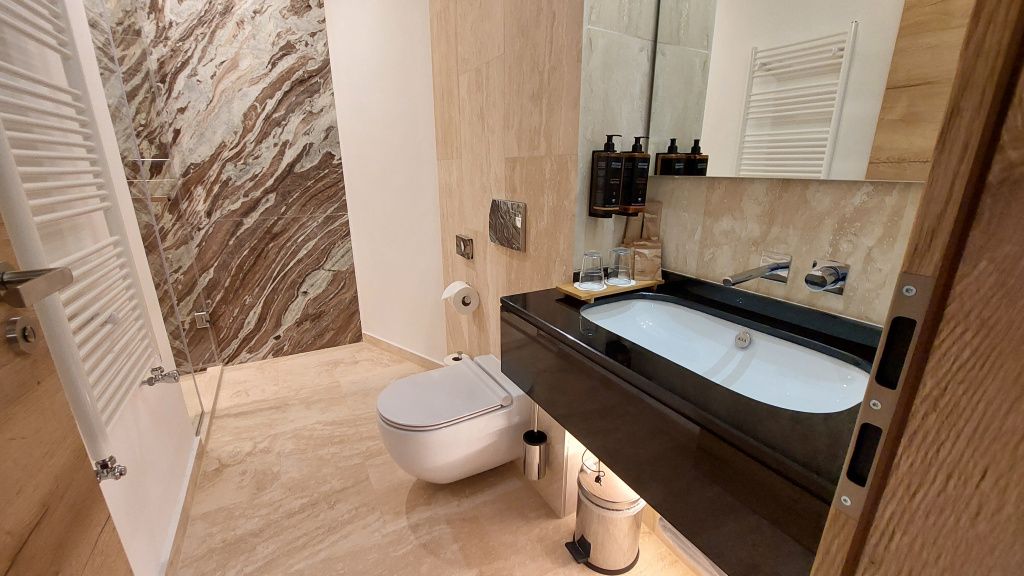 Cum arată cel mai nou hotel din România, construit pe proprietatea unui fost mare boier - Imagine 34