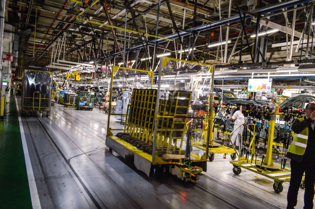 [FOTO] Cum arată fabrica Dacia Mioveni, "žcasa" lui Bigster în care s-au investit 340 mil. euro - Imagine 31