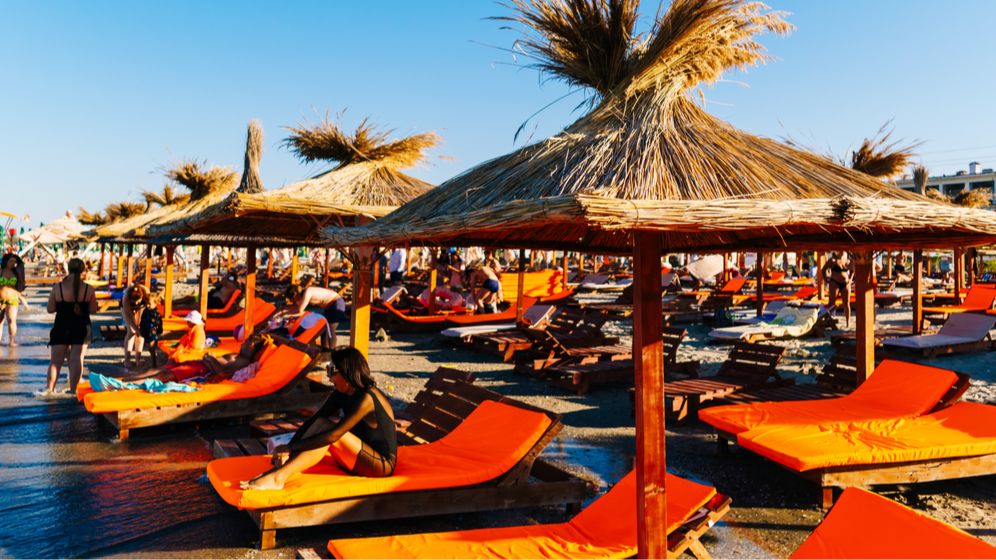 Primele amenzi în Mamaia pentru terasele deschise după ora 23:00