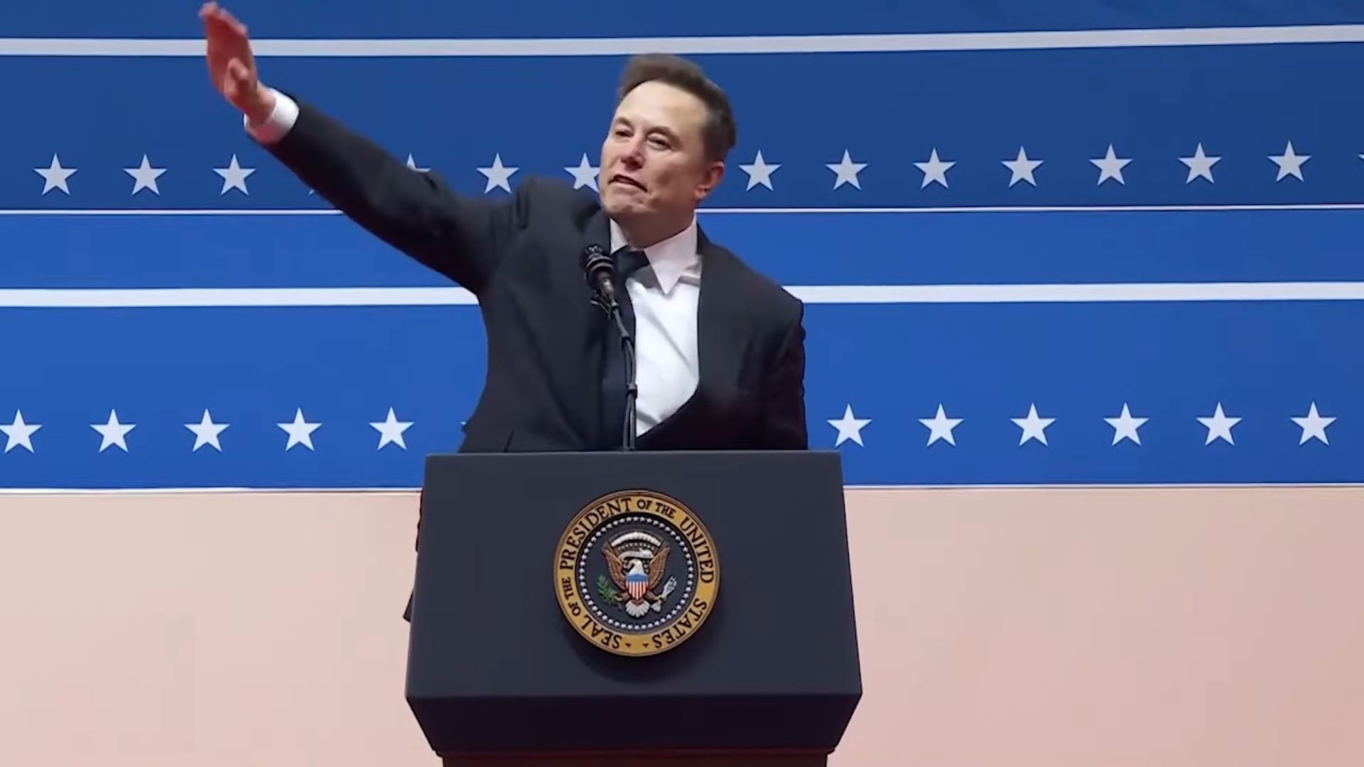 Compania AI a lui Musk șterge postările în care chatbot-ul său AI face referiri pozitive la adresa lui Hitler