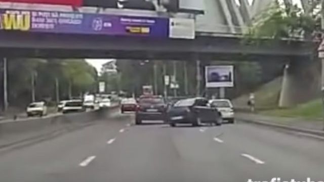 Soferul cu Touareg ce a lovit intentionat, in 2015, o masina in zona fantanii Miorita, condamnat definitiv la 5 ani de inchisoare
