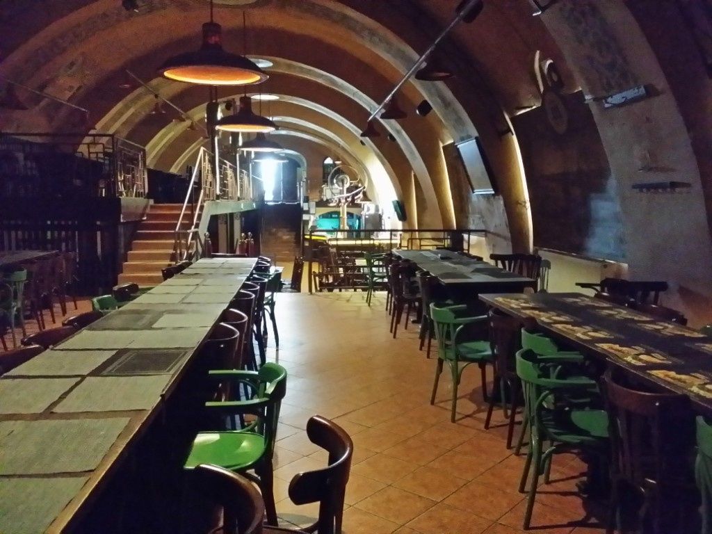 Review George Butunoiu: Una din marile berarii ale Bucrestiului - Imagine 5
