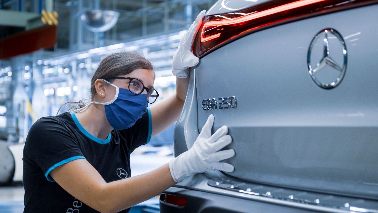 Mercedes-Benz lansează în România 12 modele noi în 2021
