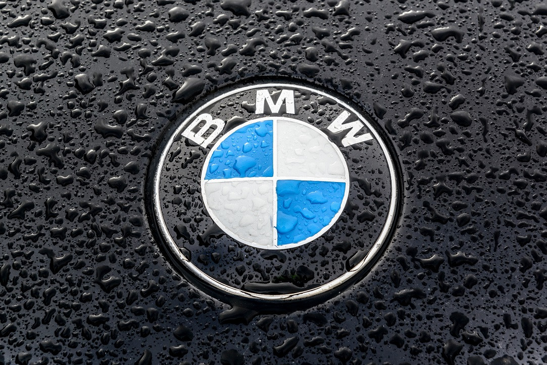 BMW se lovește de frâna Chinei: profitul și livrările din 2026 vor fi mai slabe decât anticipa grupul