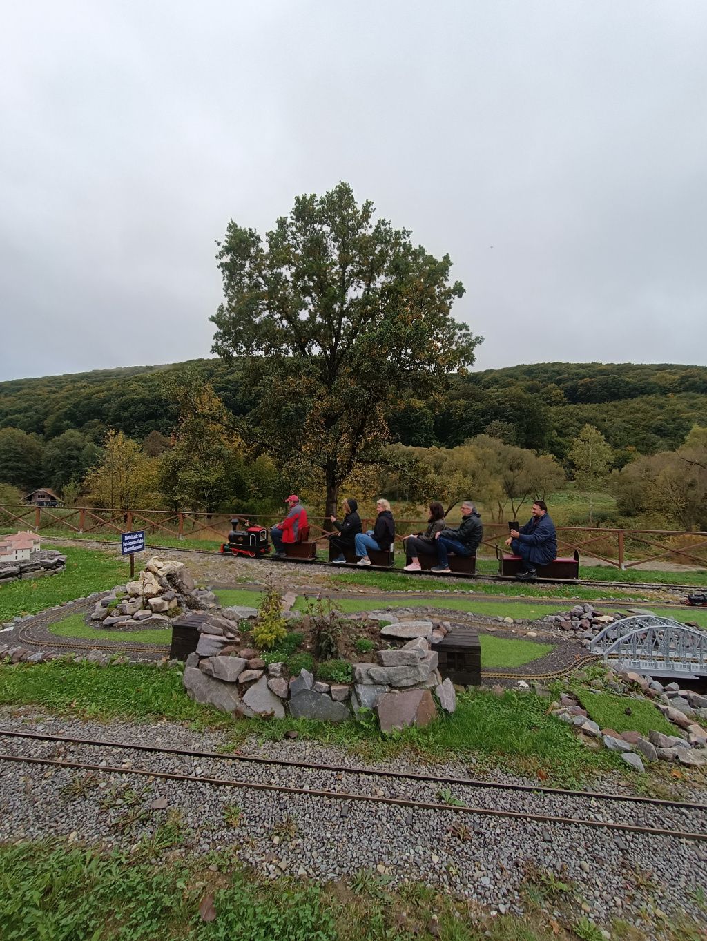GALERIE FOTO: Parcul Mini Transilvania sau cum să faci un tur în Ardeal în mai puțin de o oră - Imagine 5