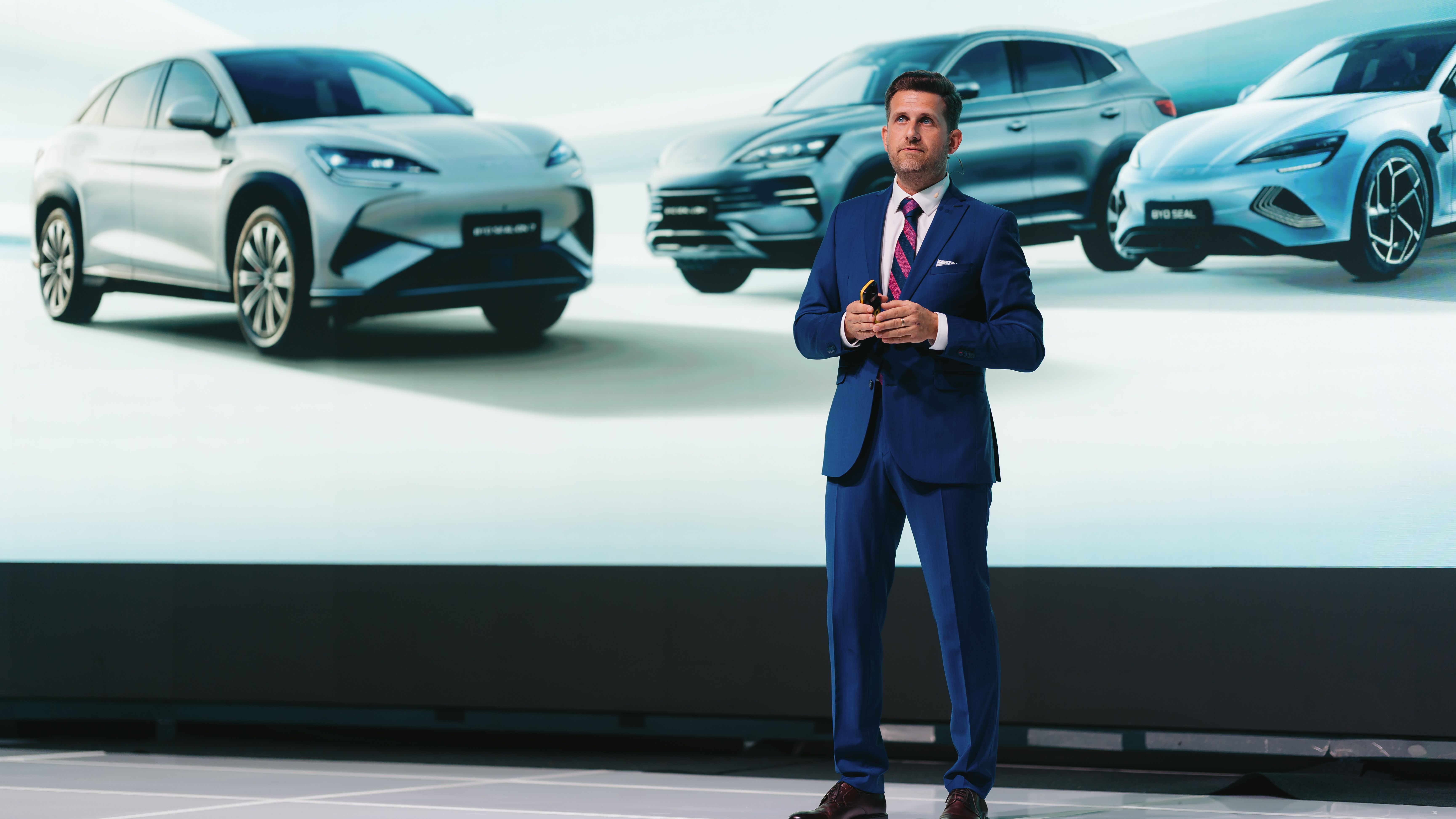 Cum vor chinezii de la BYD să depășească Dacia în 5 ani. Șeful pe România: Nimic nu este imposibil dacă ai resursele necesare