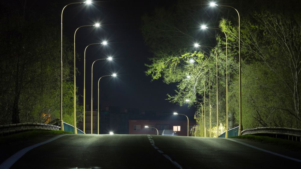 Bani de la stat pentru iluminat ecologic pe strazi si acasa: cca. 170 mil. euro