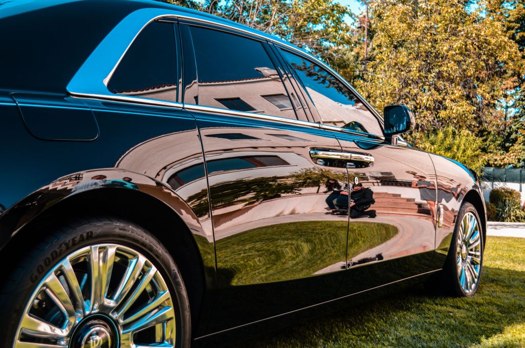 GALERIE FOTO | Rolls-Royce deschide un showroom în București - Imagine 19