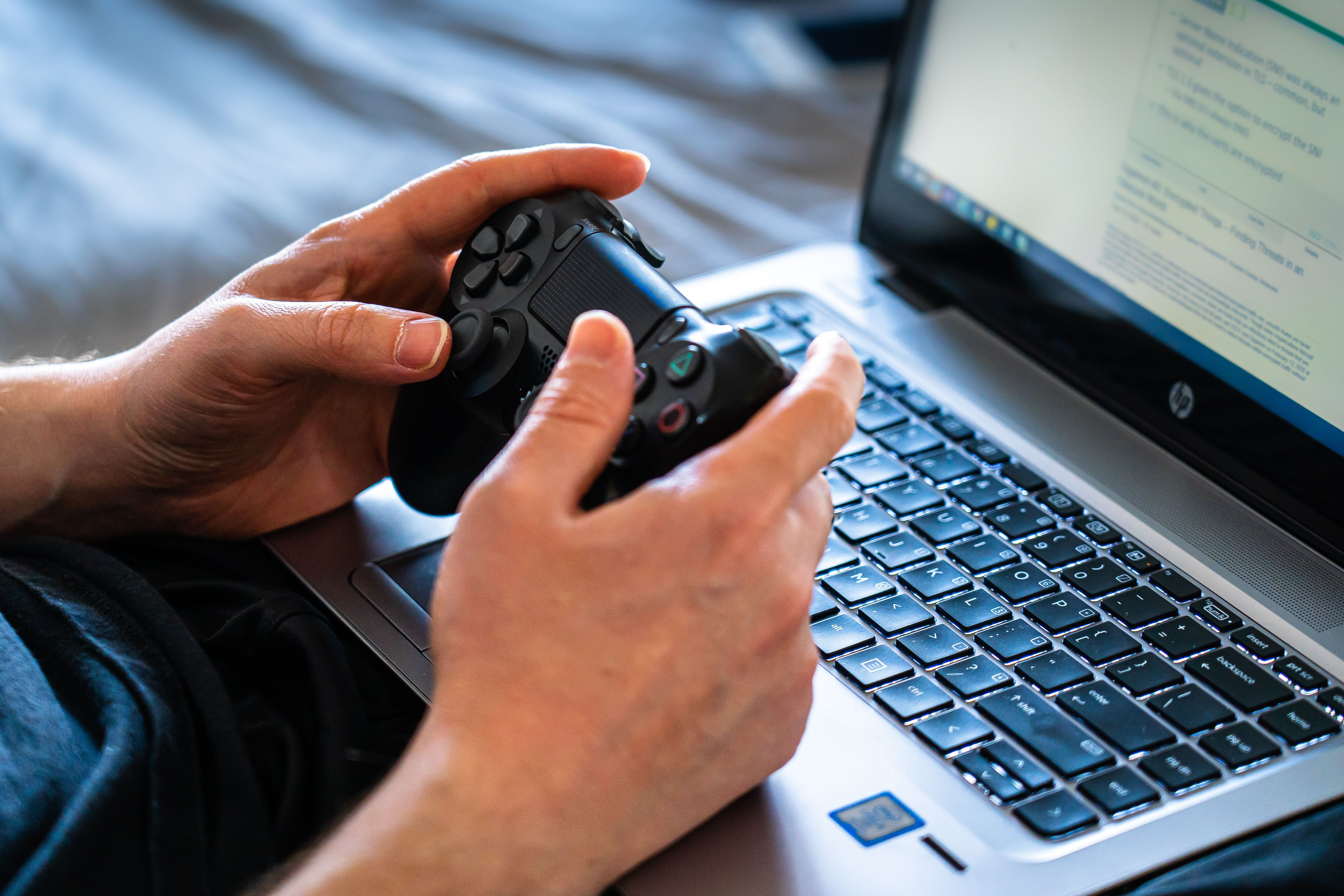 Modalități mai puțin evidente prin care 5 obiceiuri de gaming pot transforma relaxarea într-o activitate conștientă
